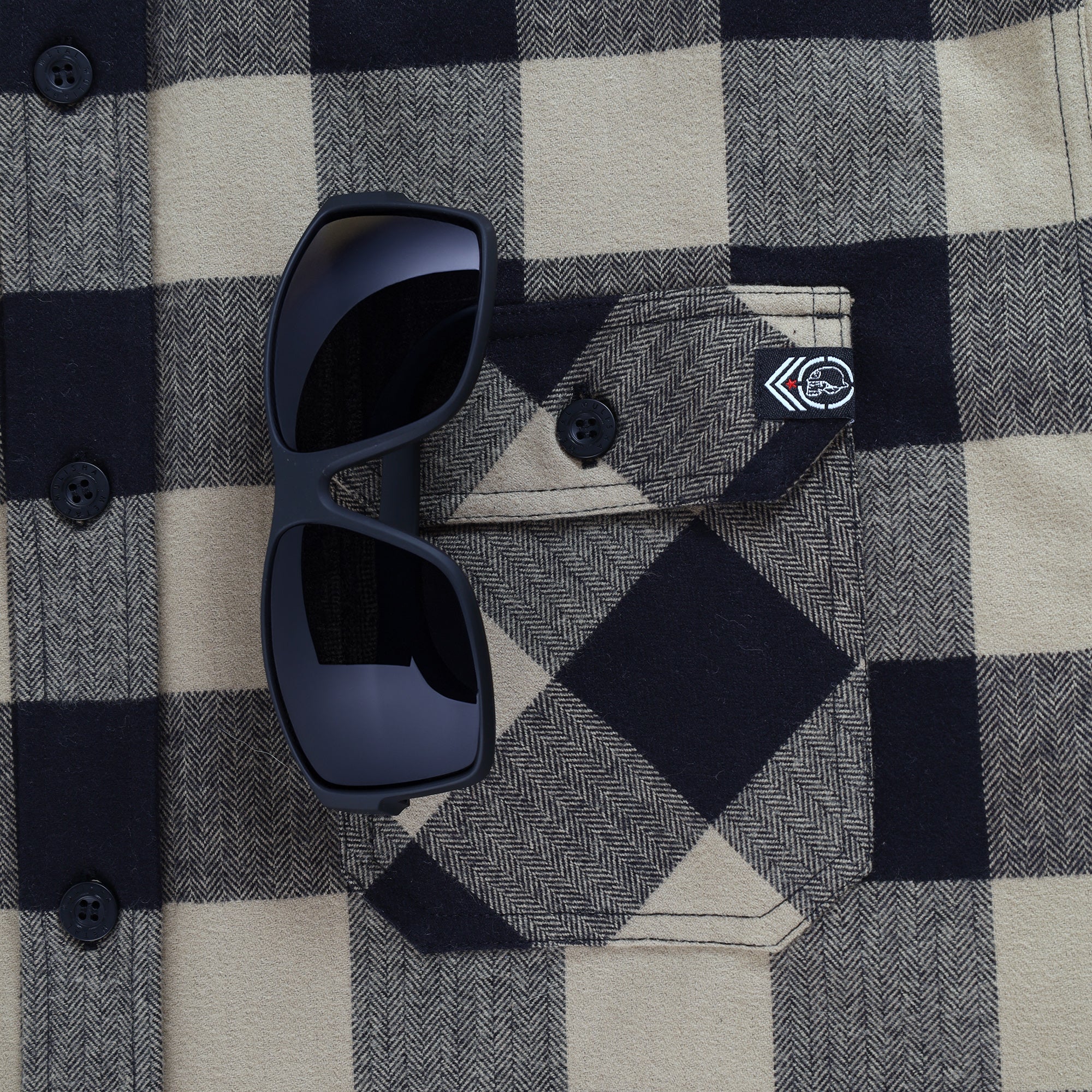 JACKED FLANNEL 2 - Image 4