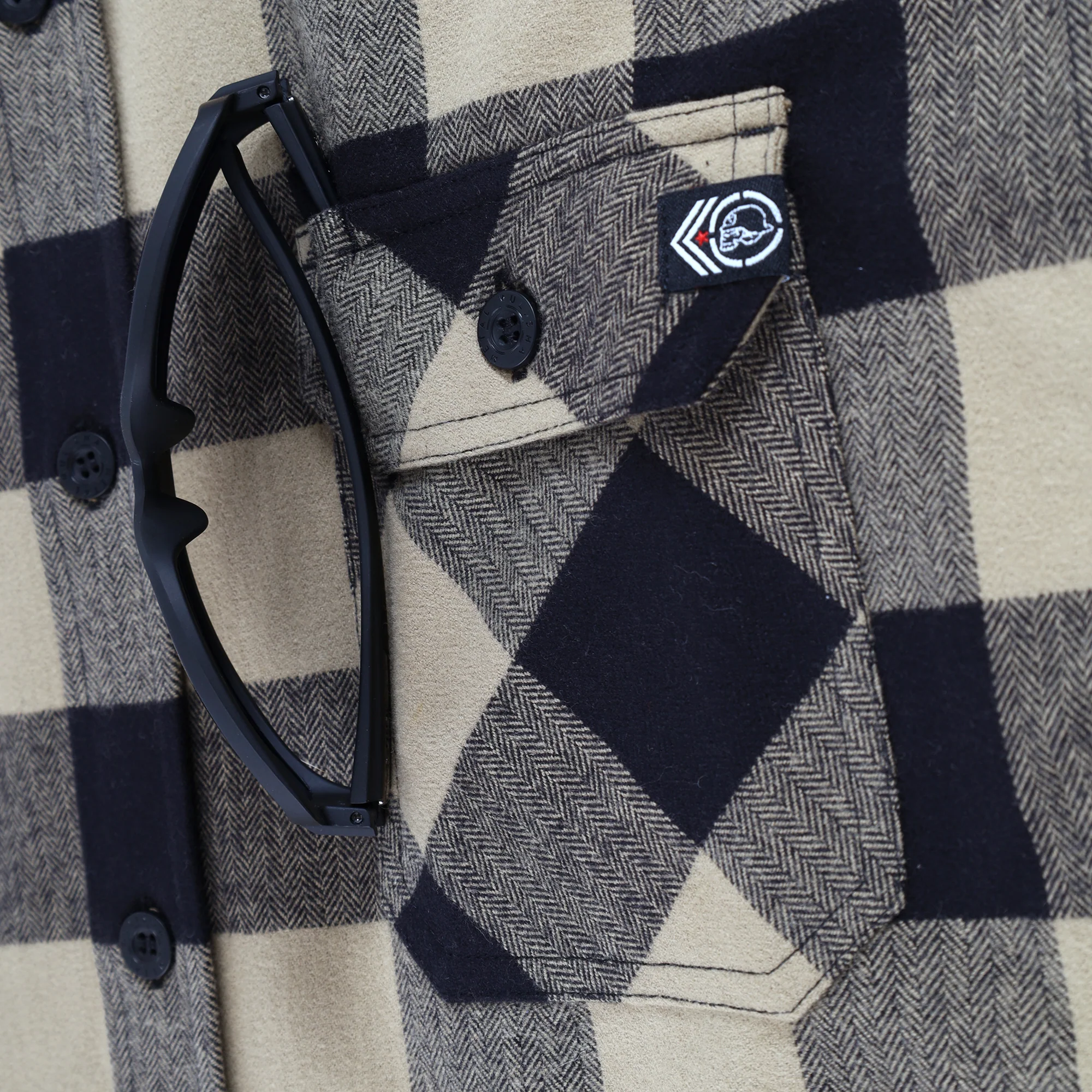 JACKED FLANNEL 2 - Image 5