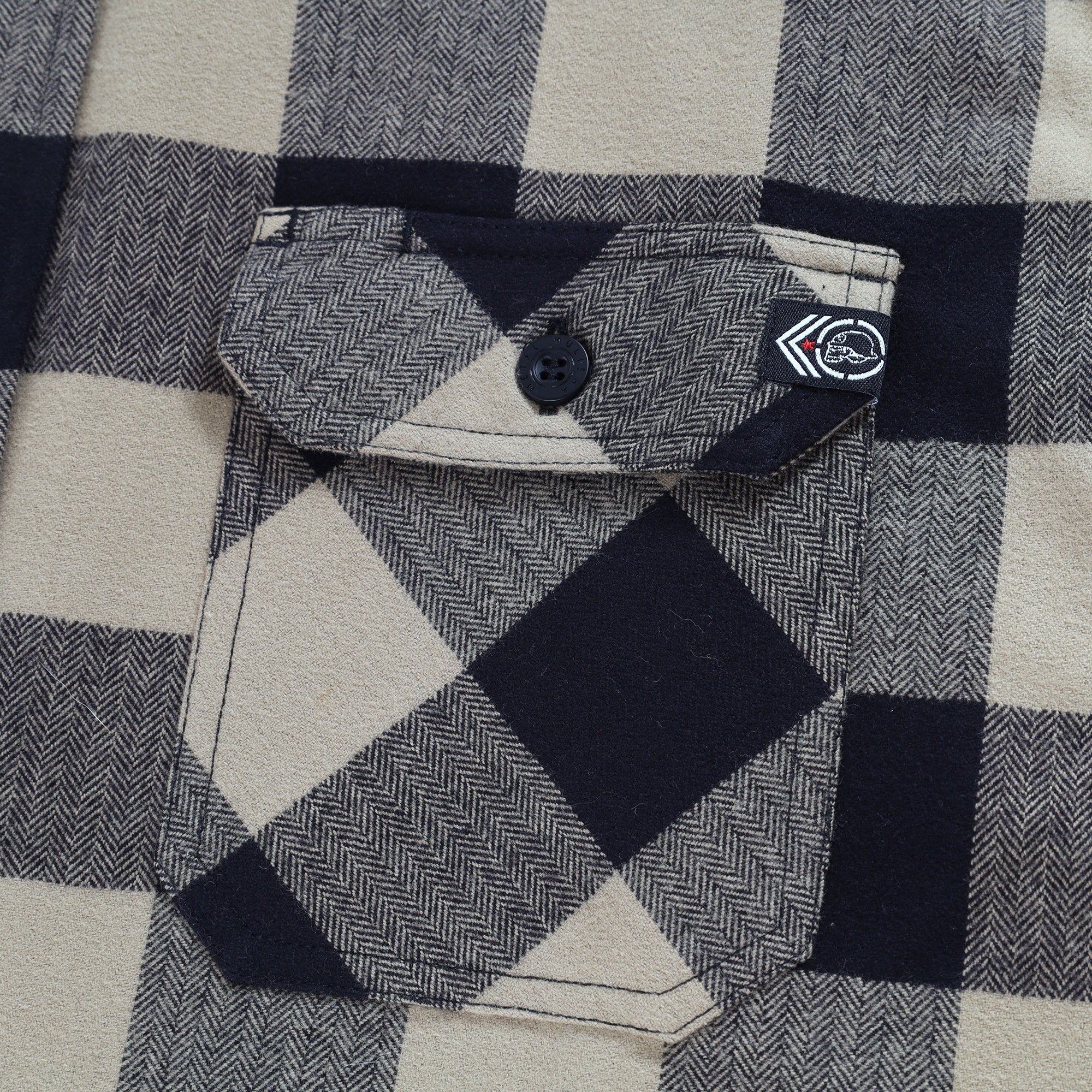 JACKED FLANNEL 2 - Image 7